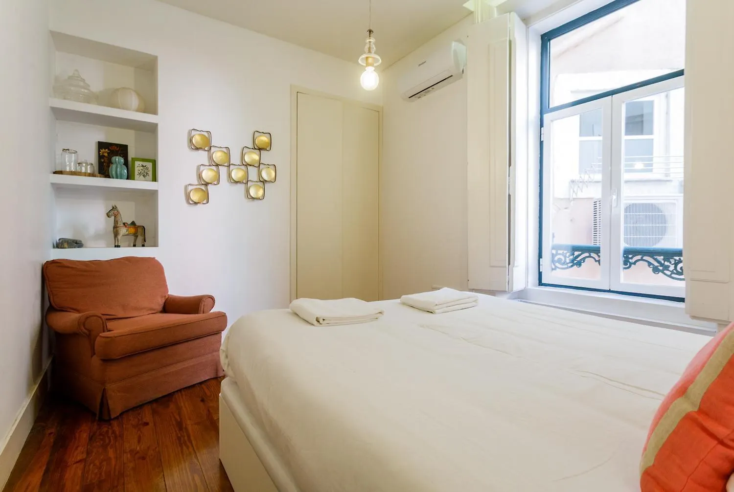 Palm Tree House, Central Apartemant In Principe Real Lisbon 0*,  Portugal